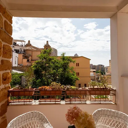 La Casa Di Nini بيت ضيافة *