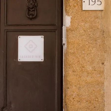 La Casa Di Nini Πανσιόν *