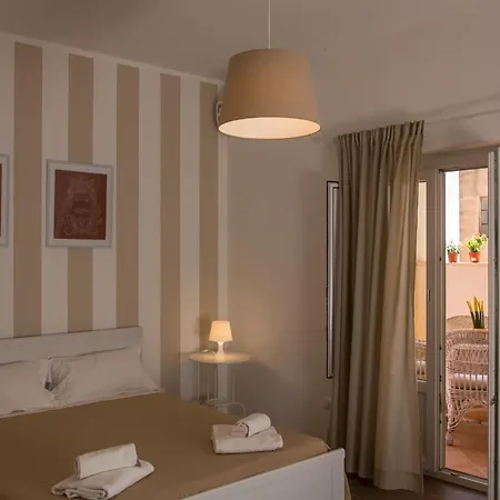 Πανσιόν La Casa Di Nini